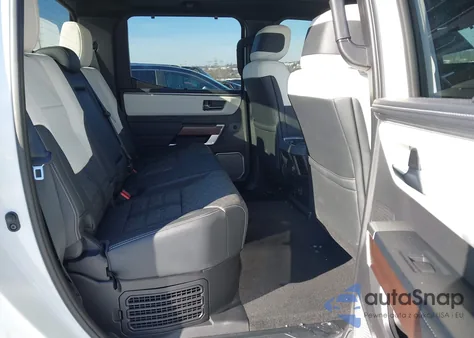 2025 Toyota Tundra Hybrid Capstone Crewmax 6.4' Bed z USA, uszkodzony, nr VIN 5TFVC5DB4SX102224